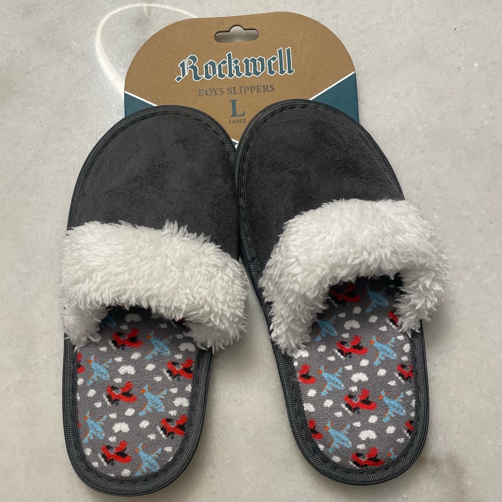 Rockwell kids slippers with cute airplane print Size L large (3-4) NWT